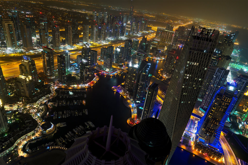 Scenic view of Dubai Marina at night