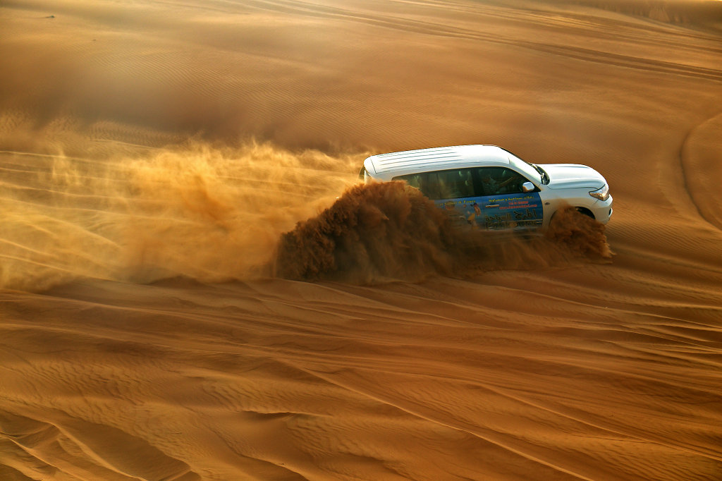 4x4 causing sand vortex