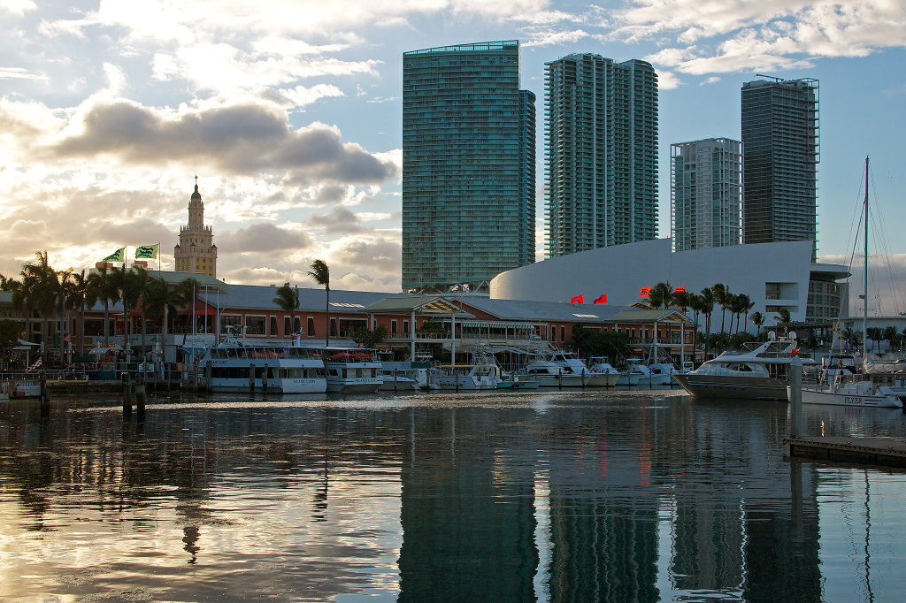 Bayside Marketplace and AmericanAirlines Arena at sundown