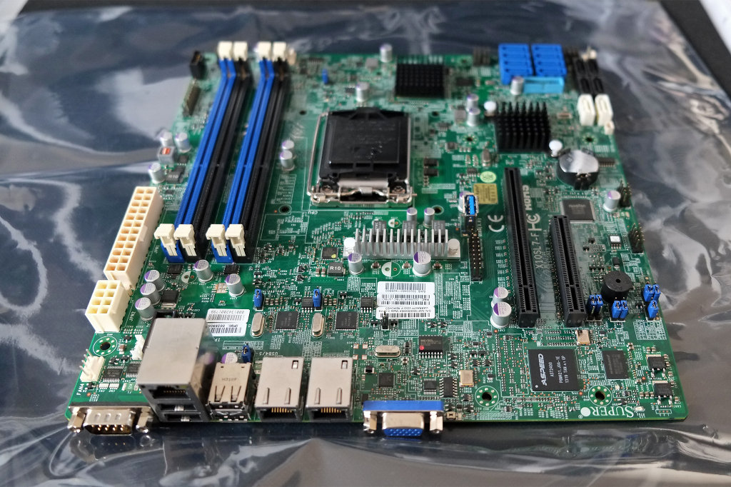 Supermicro X10SL7-F Motherboard